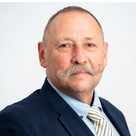 Herr Dr. Eyk Ueberschär